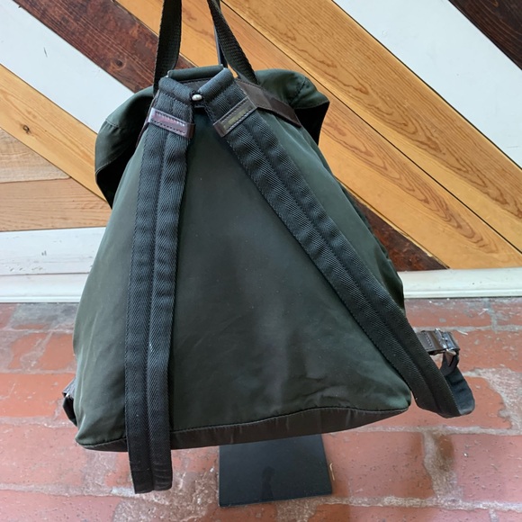 Prada Backpack authentic - Picture 3 of 10